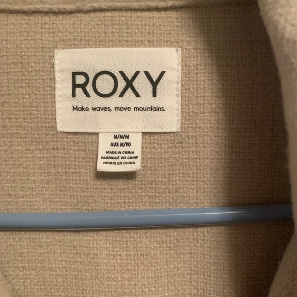 Roxy Shacket - Picture 2 of 5